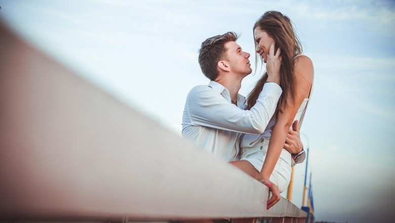 How to Know When Your Boyfriend isnt Committed to the Relationship