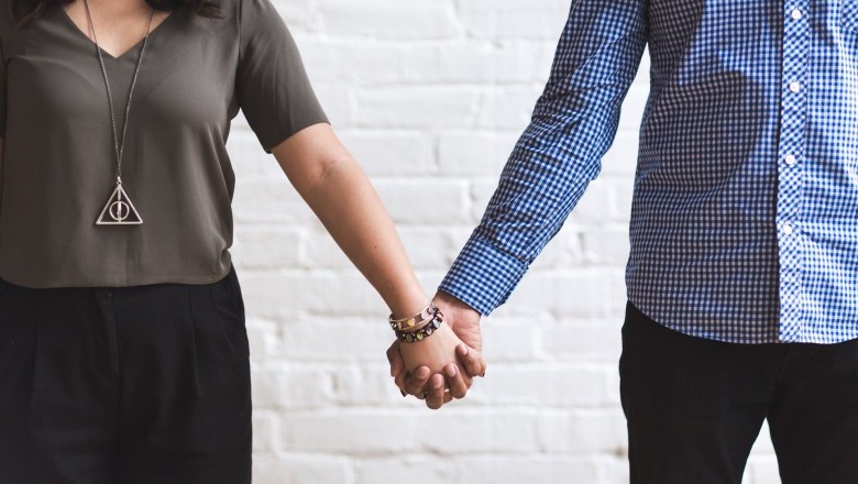 How to Tell If My Ex Still Has Feelings For Me? 7 Signs That Your Ex Has Still Not Moved on!