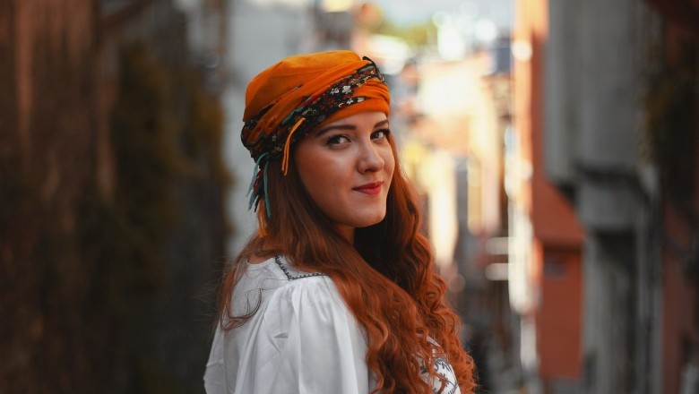 35 and Single  (Written by : Heather Jaillett)