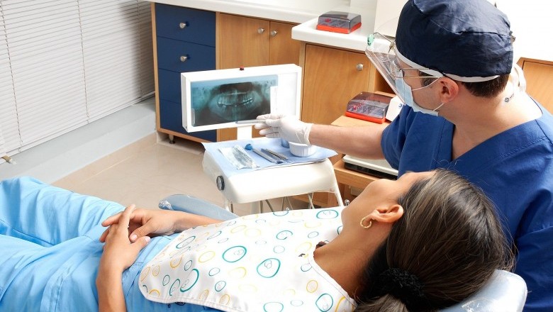 The roles and responsibilities of a Dentist