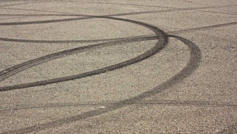 How To Stop Your Car Skidding