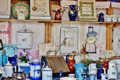 What Sells Well At Flea Markets?