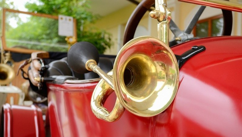 How do you test a car horn?