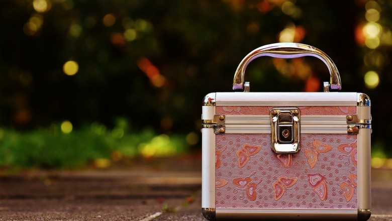 Ladies Work Bags Versus A Ladies Briefcase