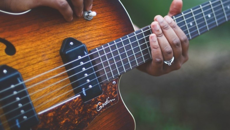 Acoustic Guitar Slap Technique