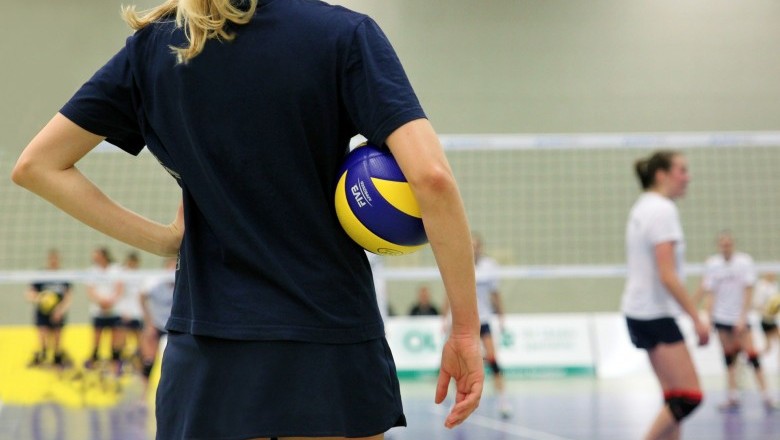 Girls Volleyball Tips For Players On How To Create Confidence Among Your Teammates