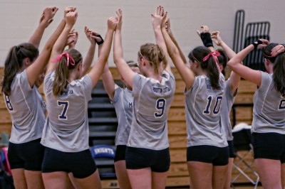 Tips For Girls Volleyball Players On How To Spike Like A Superstar!